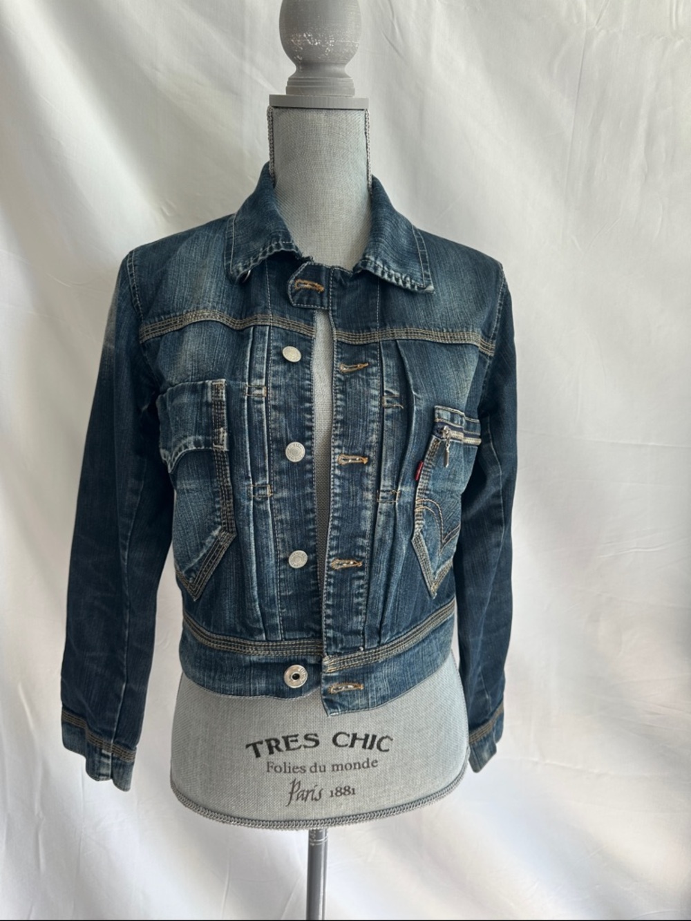 Vintage Levi's Washed Blue Denim Jacket with Contrast Stitching